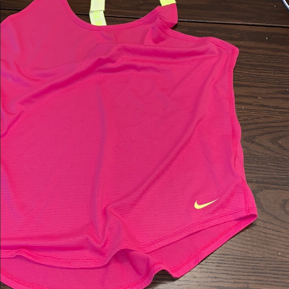 Nike workout tank - Picture 3 of 4